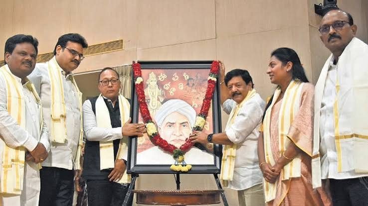 Andhra Pradesh to promote spoken-Telugu associations