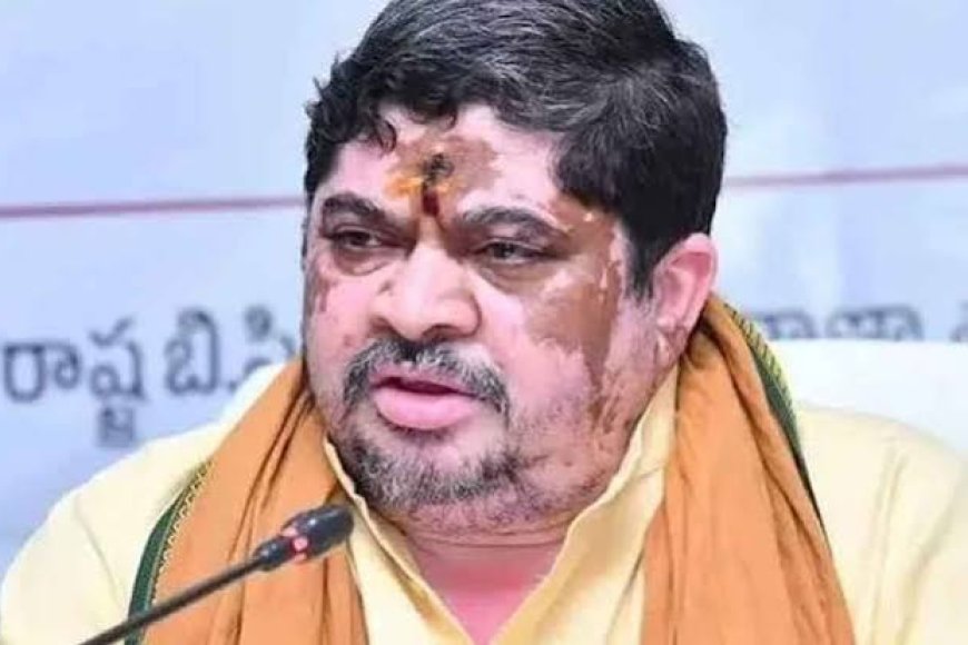 Ponnam tears into Harish over ‘false’ charges 