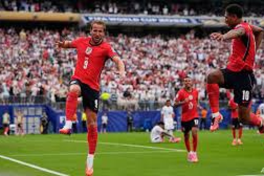 England beat Panama 2-0 to reach favourable World Cup path