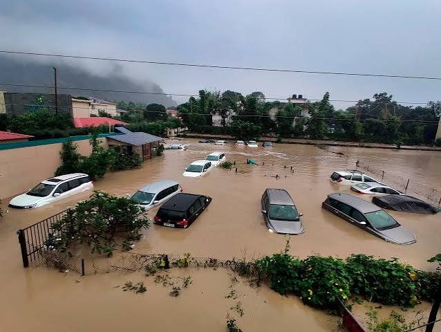 Nearly 160 killed, over 750 missing in devastating Nepal flash floods