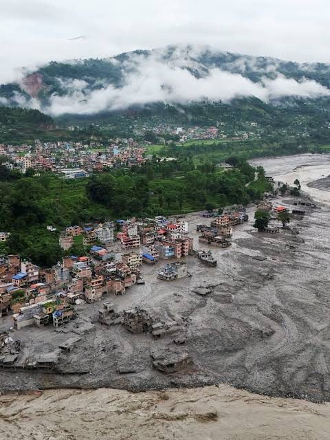Nearly 400 dead; over 1,400 missing as Bhotekoshi river faces fresh surge threat