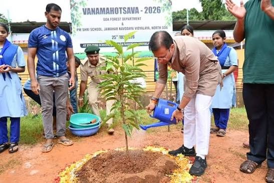 Ongole: Plantation drive held on I-Day eve