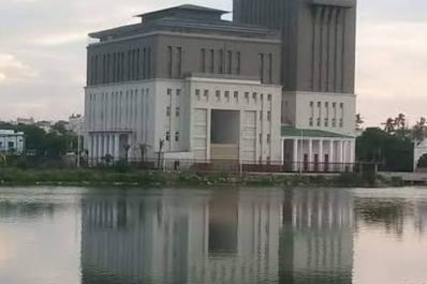 HC seeks reports on Owaisi institutions in Salkam Cheruvu lake area