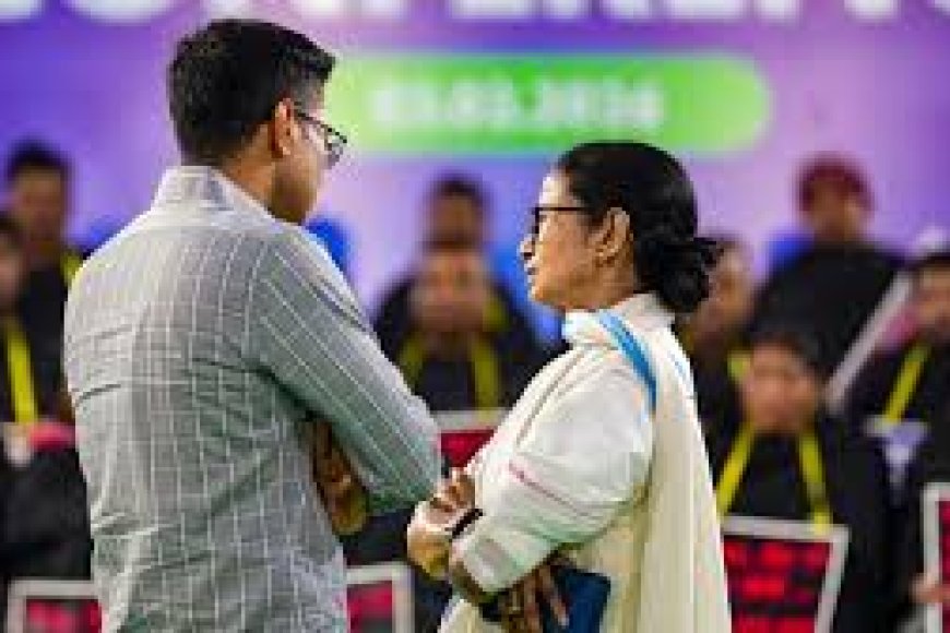 Now civic jolt to TMC as chairman, 5 councillors join Cong