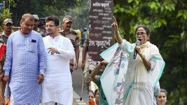 EC bars Trinamool factions from using party name, symbol for Bengal bypolls