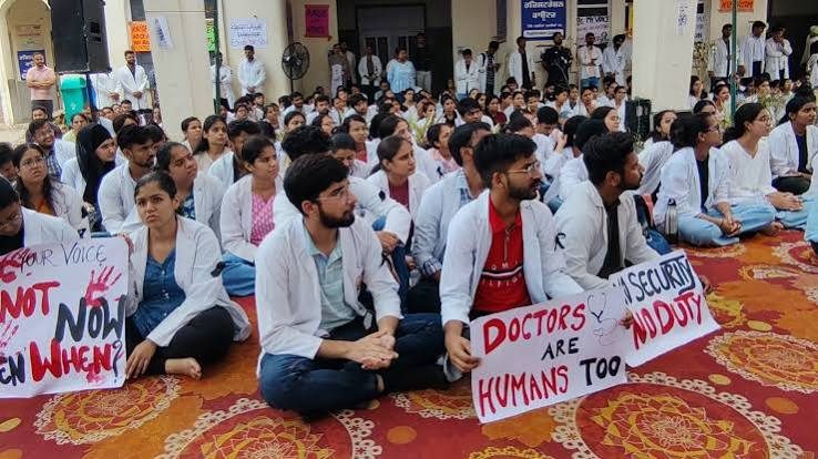 Bengal: Doctors, nurses strike after attack at East Burdwan hospital
