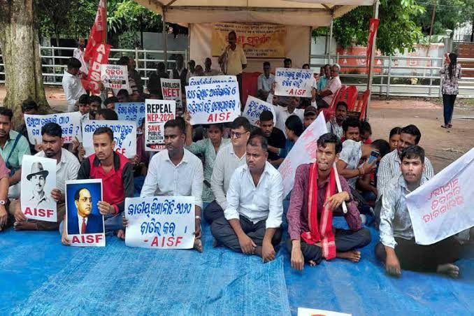 CJP joins Odisha students' stir, seeks minister's exit over textbook errors