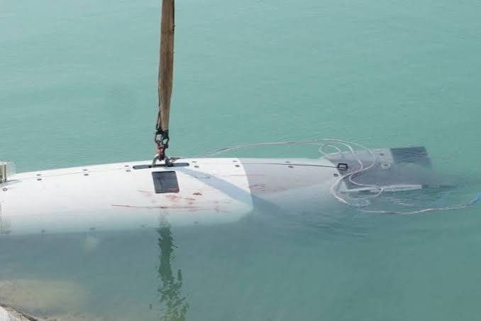 Iran Captures US Submarine In Hormuz After Attack On 5 Oil Tankers