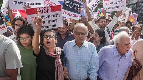 CJP, AISA supporters spar over protest tactics as Abhijeet Dipke, Neha Bora back each other
